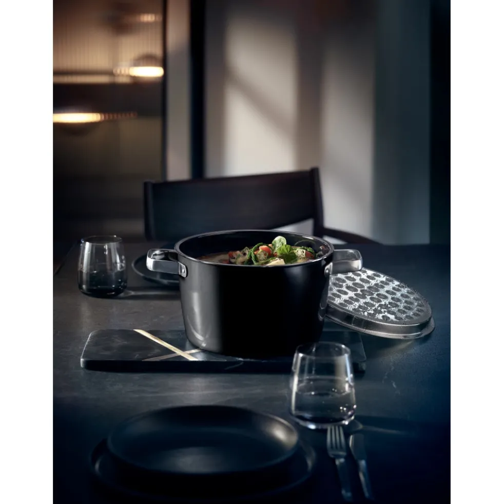 Fusiontec Aromatic Bratentopf mit Deckel, 22 cm, Black